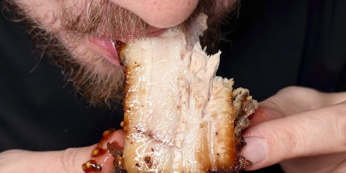 Кухни мира, вино и аквариумные устрицы - что скрывает новый ресторум «Мэйби». Проверяем сколько стоит поужинать