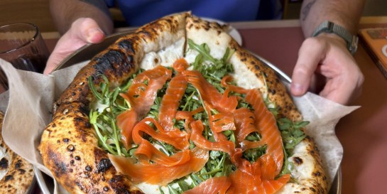 Где в Минске самая вкусная пицца на дровах! Популярная в народе «Пицца Йоло» теперь в «Минск Мире»