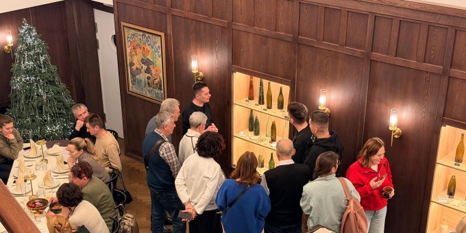 Как музей, но с пивом - атмосферный трёхэтажный ресторан «Лидбир бар Музей пива» с экскурсиями и едой