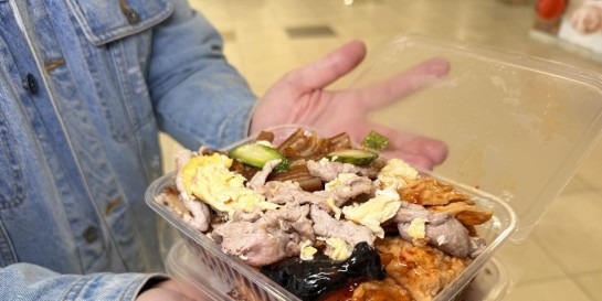 Лайфхак, как сытно пообедать мясными блюдами и лапшой за 10,40 рублей в китайском кафе со шведским столом «Чжэнь»