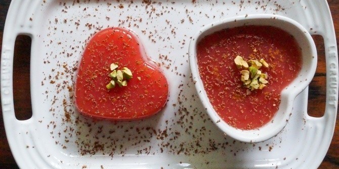 Сицилийский десерт - арбузный пуддинг с фисташками и корицей