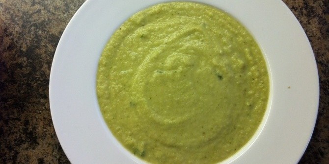 Нежный и питательный: Крем-суп из брокколи для маленьких