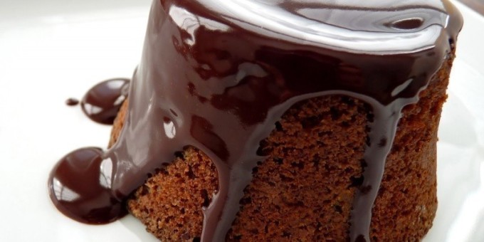 Сливочные кексы в шоколадной глазури