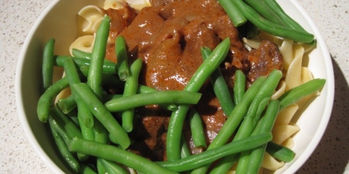 Гуляш со стручковой фасолью