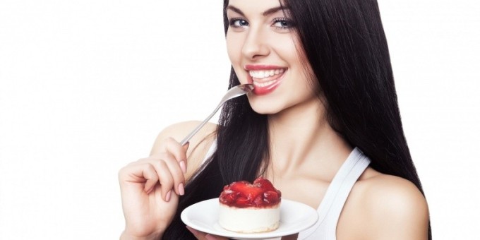 Почему женщины любят сладкое?