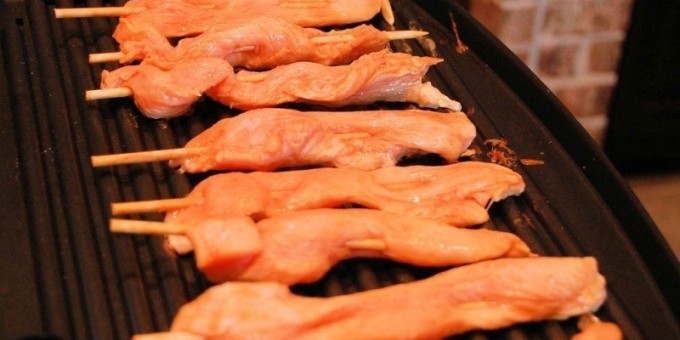 Буффало куриные шашлык или оригинальная подача куриного мяса