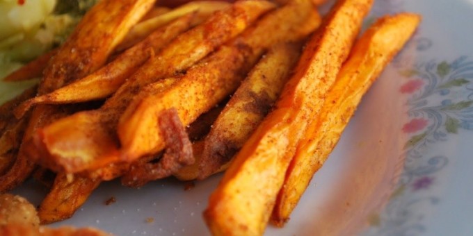 Как приготовить картофель фри в духовке?