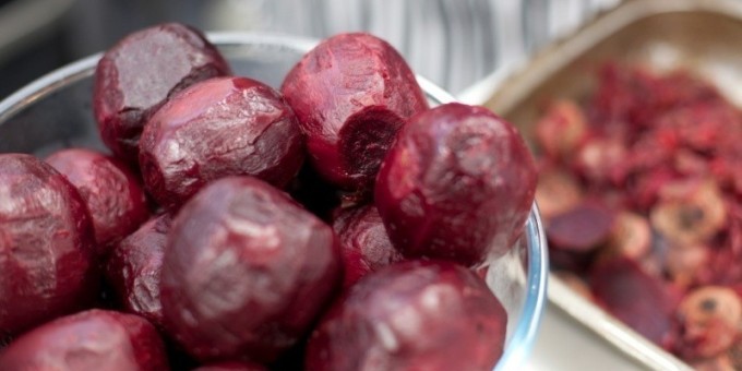 Свекла полезный овощ. Чем полезна вареная свекла?