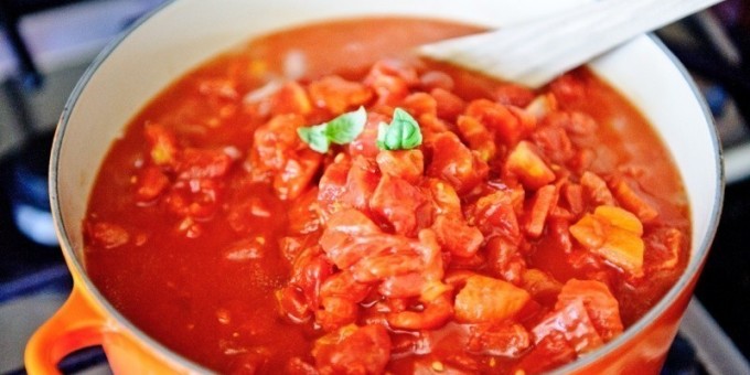 4 популярных домашних соуса к макаронам