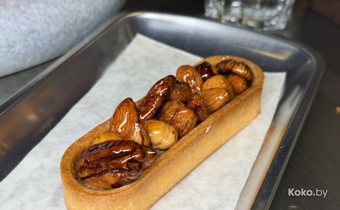 UGL /  УГЛ - галерея 24